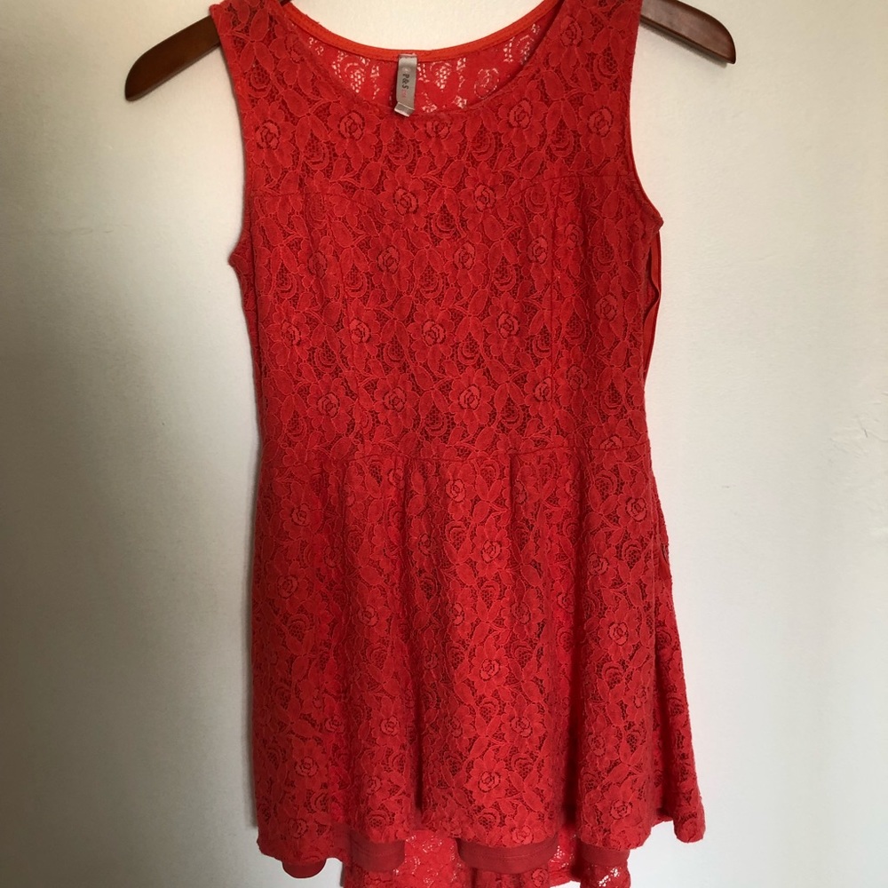 High low dress - Picture 2 of 3